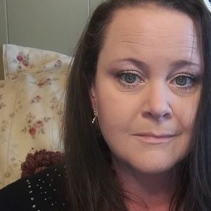 Meet your Posher, Celeste